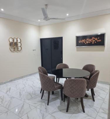Madina Apartamento | Earl Lodge