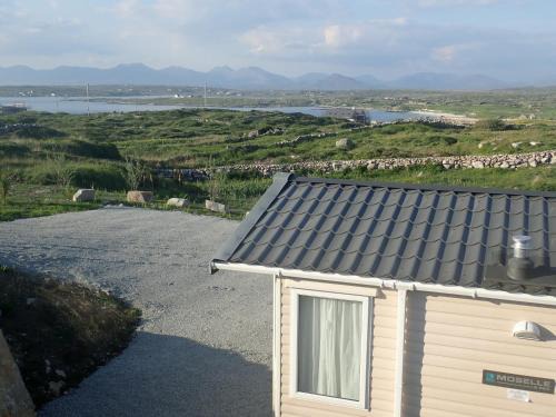 Connemara Otro | Earls View Caravan