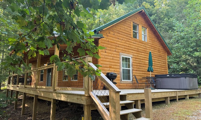 Primrose Cabina | PERFECT SUMMER GETAWAY! Charming 2bedroom cabin-peaceful-close to Natural Bridge