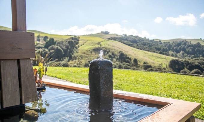 Waitakaruru Cabina | Santuario de las Energías de la Tierra: lo último en terapias para la mente y el cuerpo de retiro de relajación