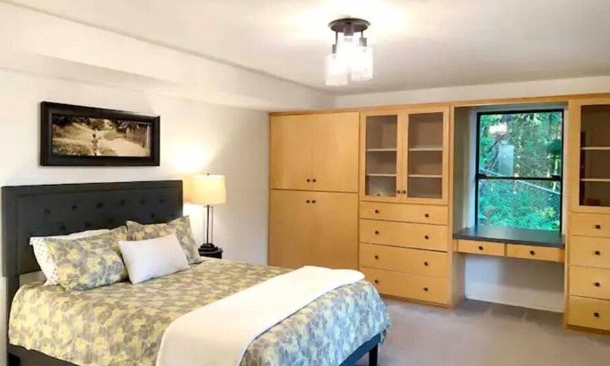 East Bay Drive Casa | East Bay drive hidden gem