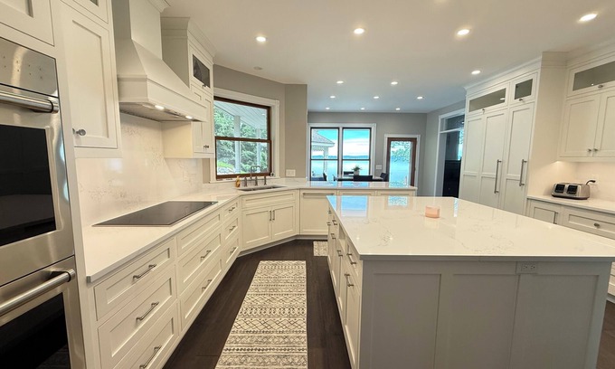 Williamsburg Casa | East Bay, Lake Michigan Home (30 day minimum)