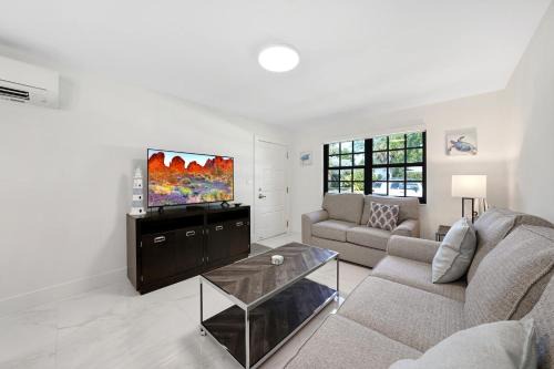 Melaleuca Gardens Apartamento | East Beach Apart By Pmi Unit 2