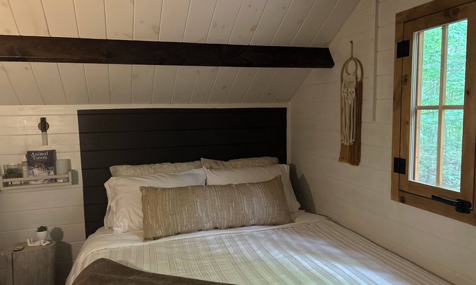 Killaloe Cabina | Off-grid Eco Retreat |:| Shower + Sauna Under Sky on 200 acres