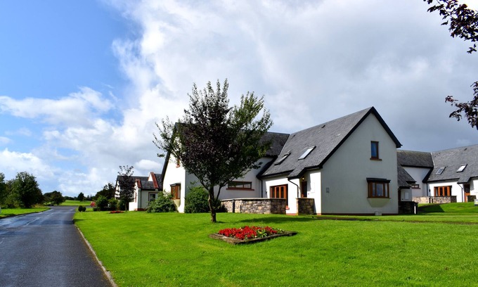Bodyke Complejo | East Clare Golf Village