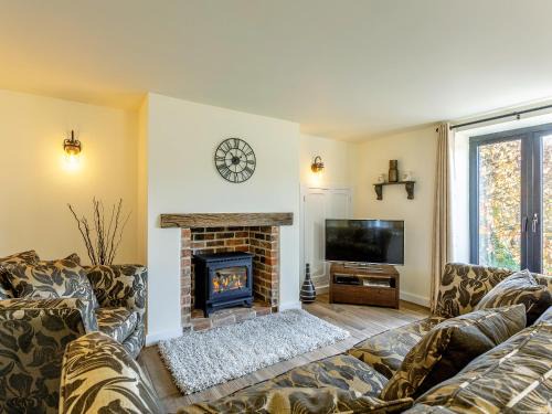 Highbridge Casa | East Cottage - Ukc4432
