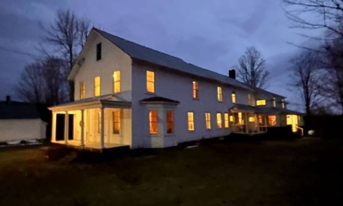 Craftsbury Otro | East Craftsbury, VT historical. 9 bedroom 5.5 bath home .