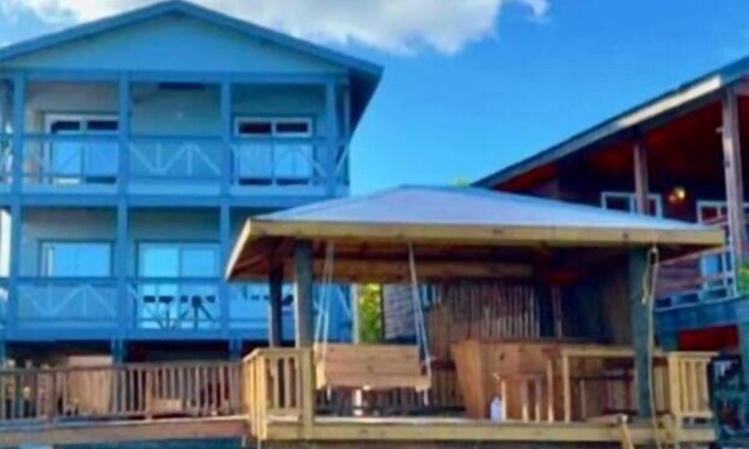 Calabash Bight Casa | East End Gem-3 Bedroom on the Water