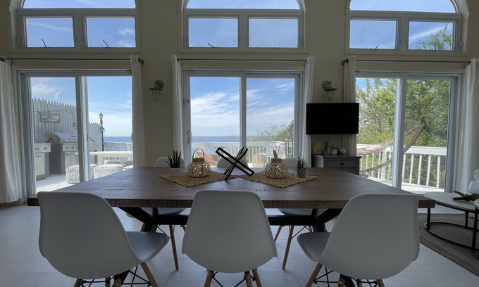 Woodcliff Park Casa | East End Retreat, Northfork LI - ¡Pasos a la playa! - Alquileres mensuales disponibles