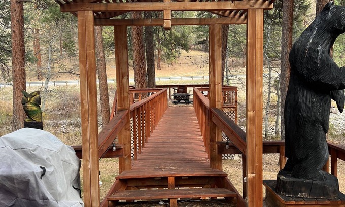 Conner Casa | East Fork River Ranch!! An outdoorsman’s dream!
