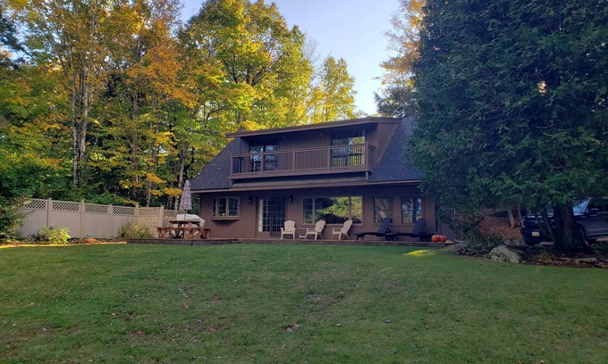 Forest CIty Cabaña | East Grand Lake Cottage