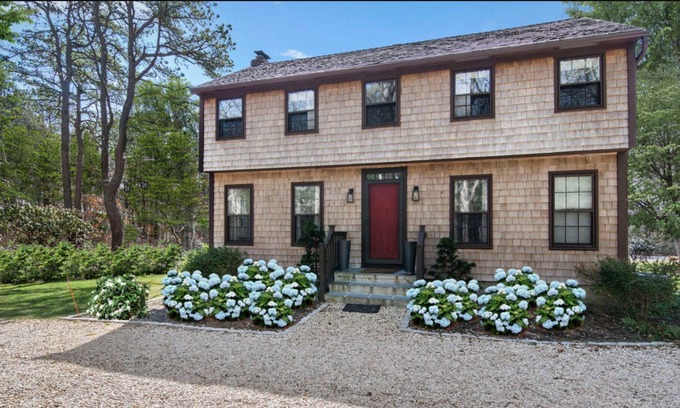 East Hampton North Cabaña | East Hampton Charm