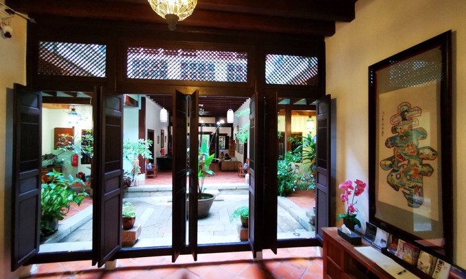 Historic George Town Casa | East Indies Mansion