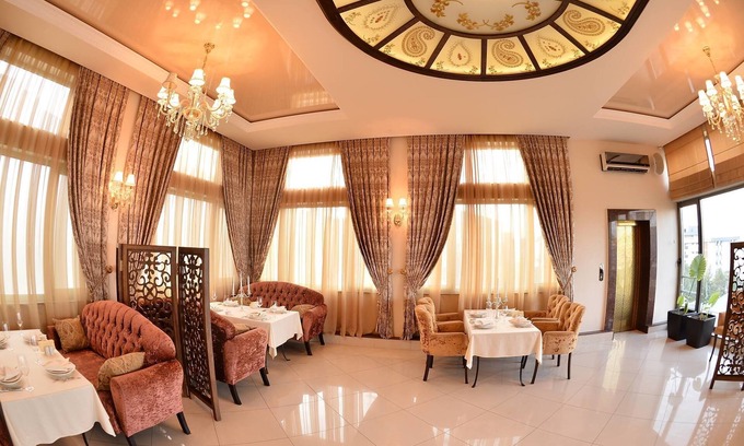 Bayil Hotel | East Legend
