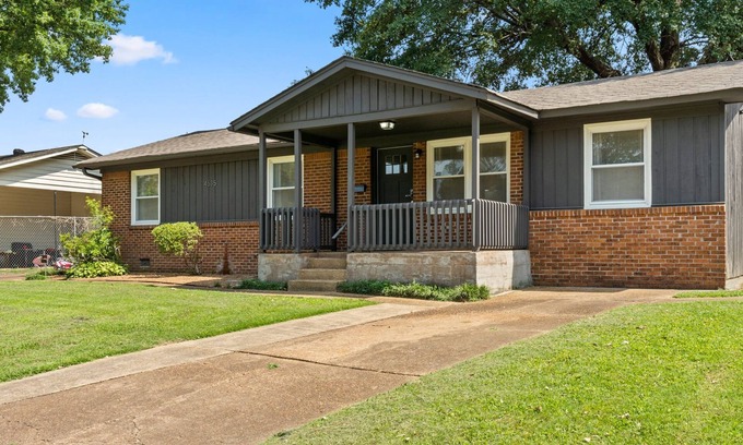 Memphis Casa | East Memphis 3bd/2ba!