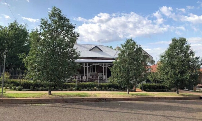 East Tamworth Casa | East Tamworth Gem - Large 4 Bedroom home in a perfect location!