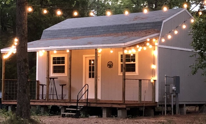 Palestine Cabina | East TX Cozy Cabin w/ gated access