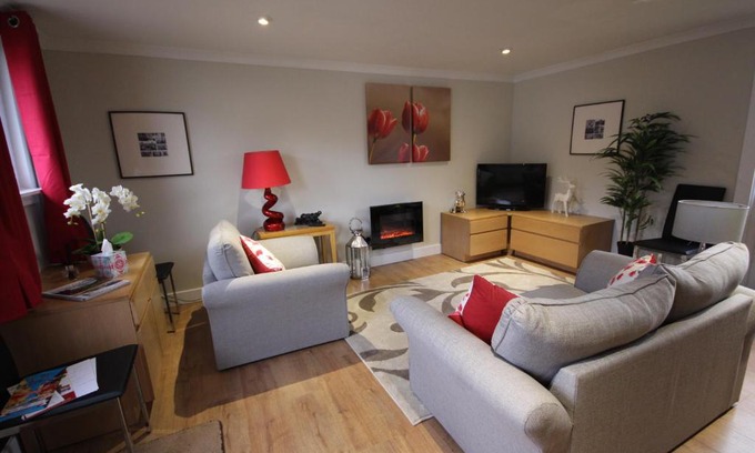 Nairn Apartamento | Easter Arr Courtyard Apartment