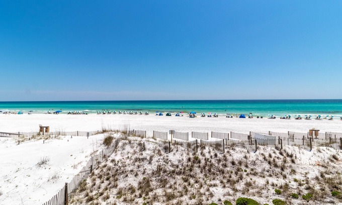 Seagrove Beach Condominio | Eastern Shores - 206 1 Bedroom Condo by RedAwning