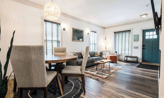 Boyne City Casa | Eastside Cozy Cottage - Blocks from Downtown BC
