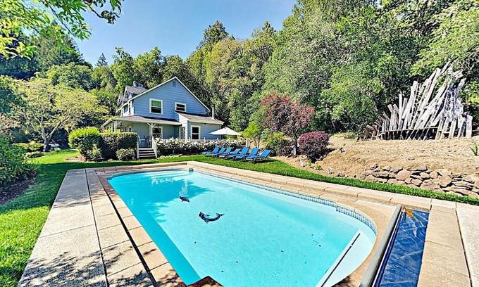Healdsburg Casa | Eastside Manor