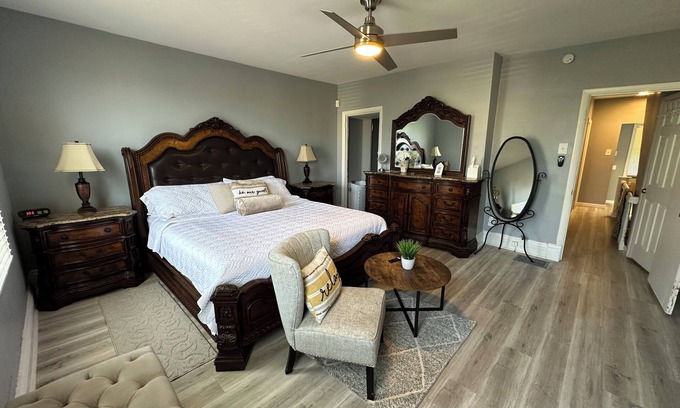 Lincoln-Lemington-Belmar Casa | Eastside vibes ~ Roomy. Peaceful. Charming. Free parking, 3 BR, 2 bath, Sleeps 6