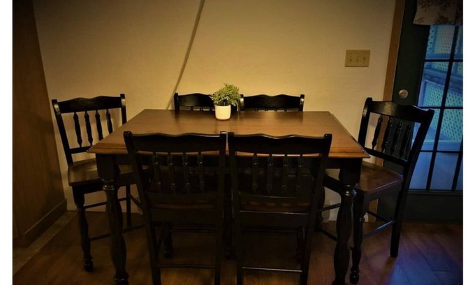 Windber Casa | Easy Access King and Queen Nestled Ranch!