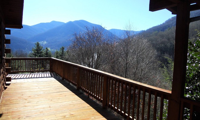 Maggie Valley Cabina | Fácil acceso, minutos de esquí, mascotas, wifi y cable, limpieza incl.