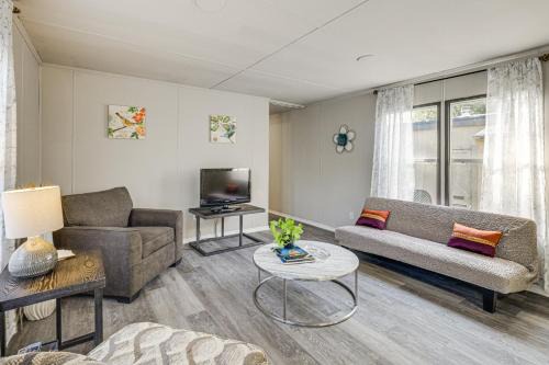 Irving Casa | Easy Airport and City Access Dallas-Fort Worth Base
