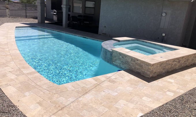Lake Havasu City Casa | Easy boat parking access, new furniture, beautiful clean new pool and spa