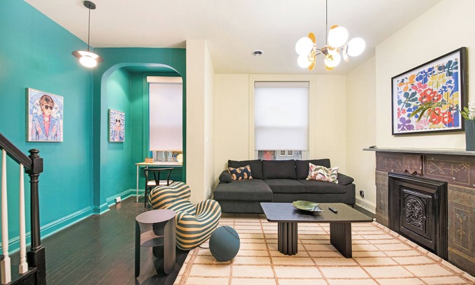 McGinley Square Apartamento | Easy Commute to NYC Budget Stay + Pet Friendly