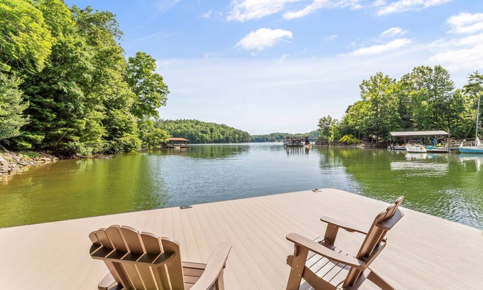 Marion Casa | Easy Lakefront Path to Private Dock & Lake. Plenty of room for the whole family.