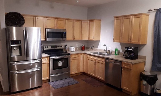 Timberlea Apartamento | Dormitorio Eazi KingSuite
