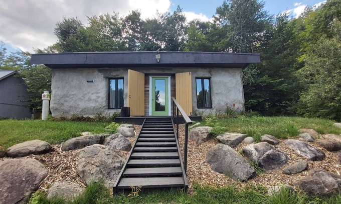 Sainte-Marcelline-de-Kildare Cabina | eco-friendly straw house