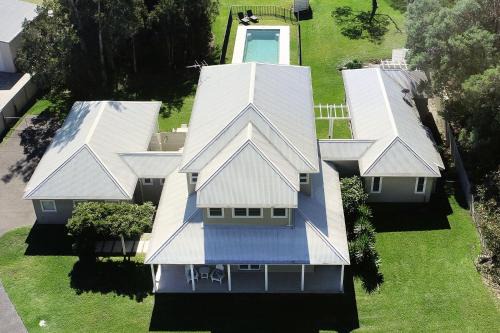 One Mile Casa | Echo Beach House