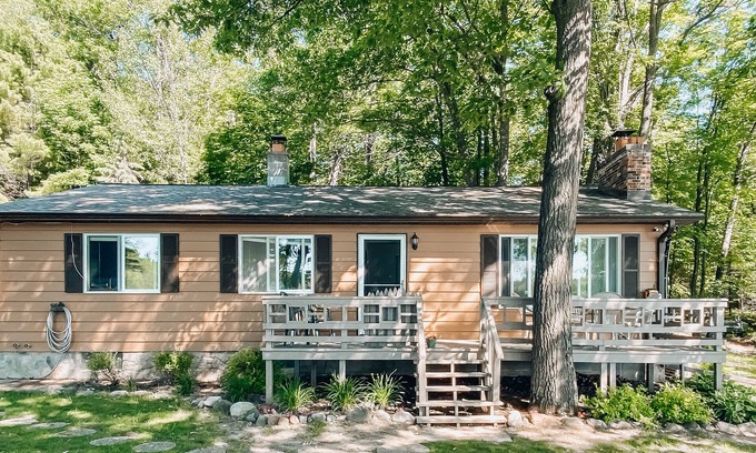 Hayward Casa | Echo Point Retreat on the Beautiful Tiger Cat Flowage