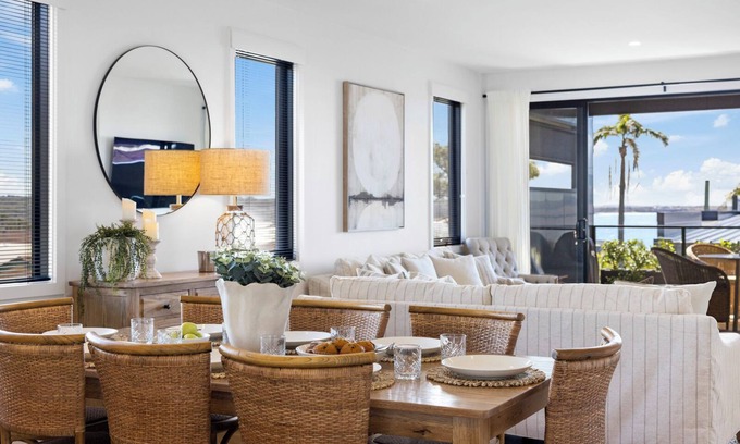 Woolgoolga Casa | Echoes Luxury Residence Beach Views Walk to Cafes