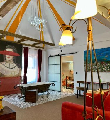 Satu Mare Apartamento | Eclectic 6