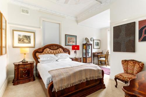 Kings Cross Apartamento | Eclectic Art Deco Apartment in great location