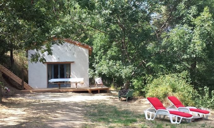 Cassagnoles Casa | Eco cabaña en Monts et Merveilles, piscina, ribera, 3 ha de naturaleza.