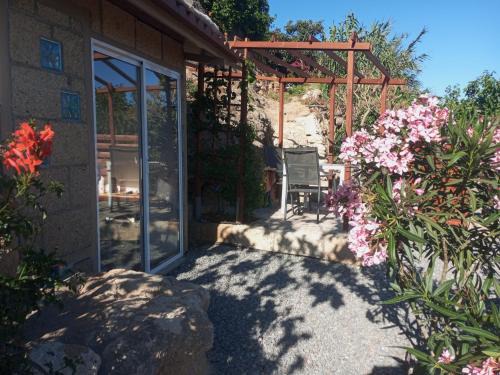 Los Gavilanes Casa | Eco-Finca Azuay - Cave refuge
