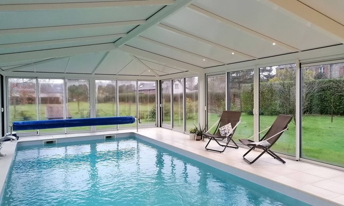 Sainte-Marguerite-d'Elle Apartamento | Eco-friendly cottage private pool heated all year round
