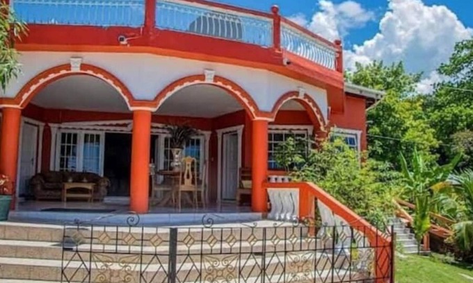 Belmont Casa | Eco-friendly Kassion Corner
