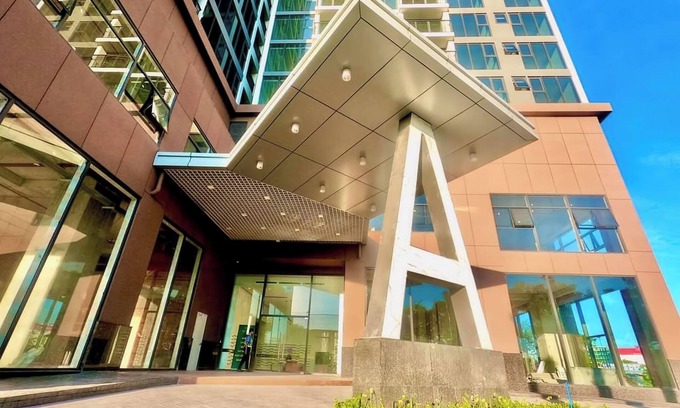 Tan Thuan Tay Condominio | Eco Green Saigon - Free Gym & Pool