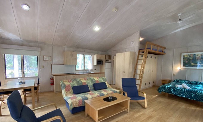Gold Coast Cabina | Eco Loft - Couran Cove Resort - pools - bar – café