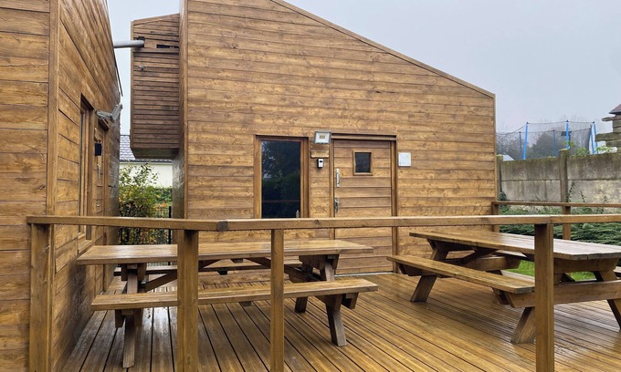 Fiefs Cabina | Ecolodge de la Lys à Fiefs (62) - Low-cost wooden cabin for 4 people.