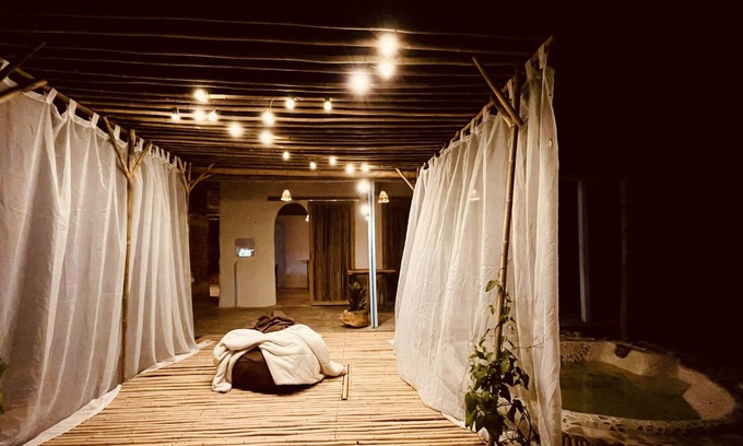 San Rafael Cabina | EcoLodge en finca tradicional campesina con café, naturaleza y río privado