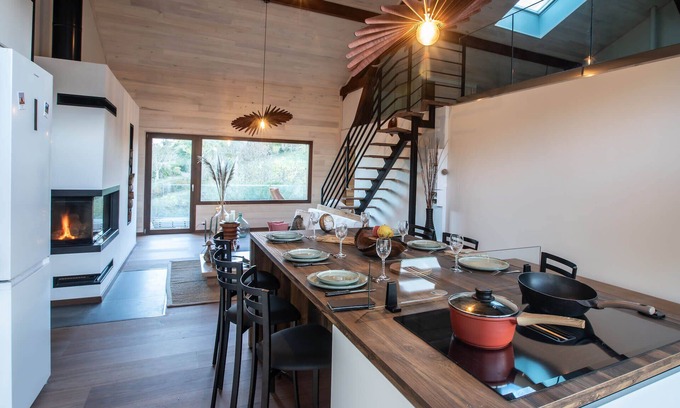Vieille-Toulouse Cabina | Ecolodge Très Haut de Gamme 100% Éco-conçu à Proximité Immédiate de Toulouse !