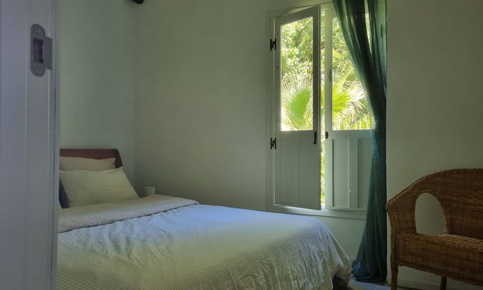 Setenil de las Bodegas Casa | Ecological and sustainable, idyllic river valley - family house for 5