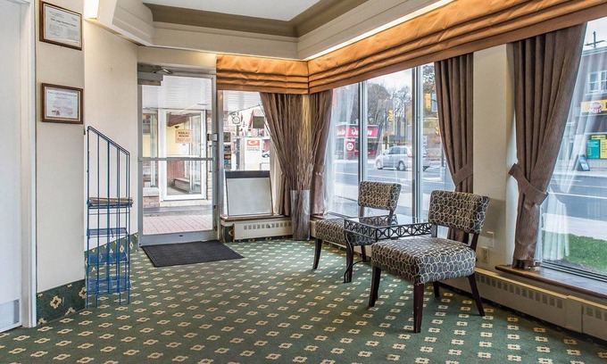 Downtown Ottawa Hotel | Econo Lodge Downtown Ottawa